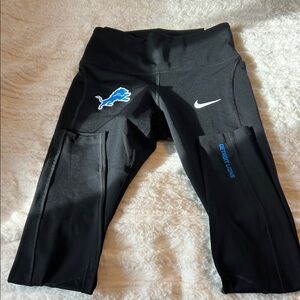 Detroit Lions Epic Fast
Women's Nike Dri-FIT NFL Leggings